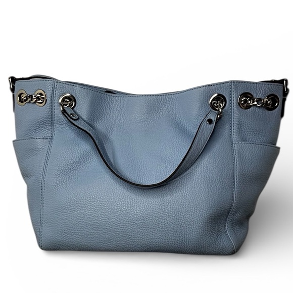 Michael Kors Jet Set Chain Medium Shoulder Tote Bag in a light blue, pale blue✨ - Picture 2 of 6